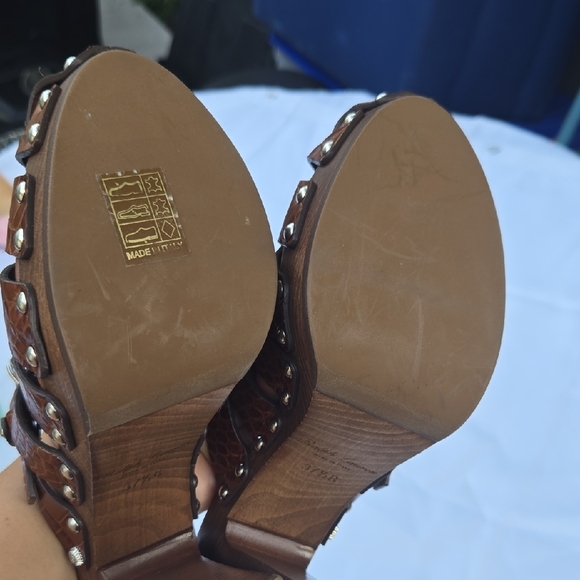Brown High Heel Sandals - Picture 6 of 10